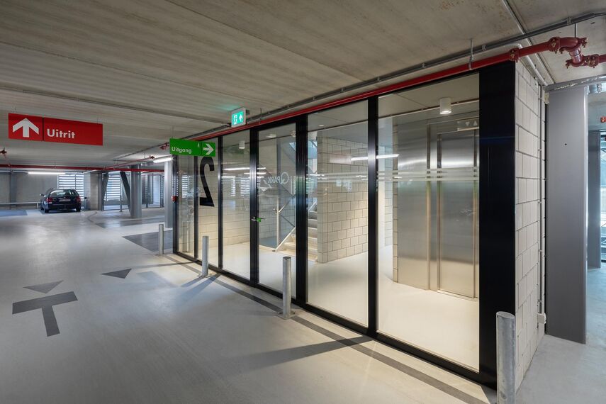 presto 50 Türen, presto 50 Fenster, unico xs Fenster and thermfix vario Fassaden - Fenix I, Rotterdam located in Rotterdam, die Niederlande