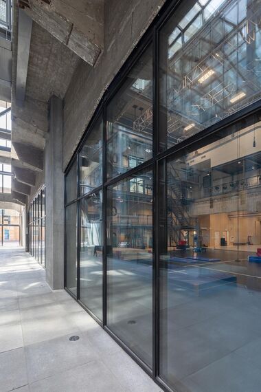 presto 50 Türen, presto 50 Fenster, unico xs Fenster and thermfix vario Fassaden - Fenix I, Rotterdam located in Rotterdam, die Niederlande