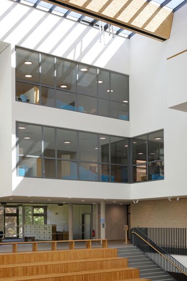 fuego light Fenster, fuego light Türen, presto 60s Türen and presto 50 Türen - Berufsbildungszentrum Dithmarschen located in Heide, Deutschland