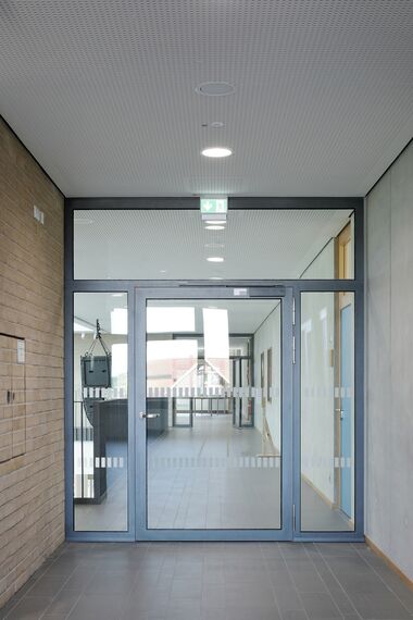 fuego light Fenster, fuego light Türen, presto 60s Türen and presto 50 Türen - Berufsbildungszentrum Dithmarschen located in Heide, Deutschland