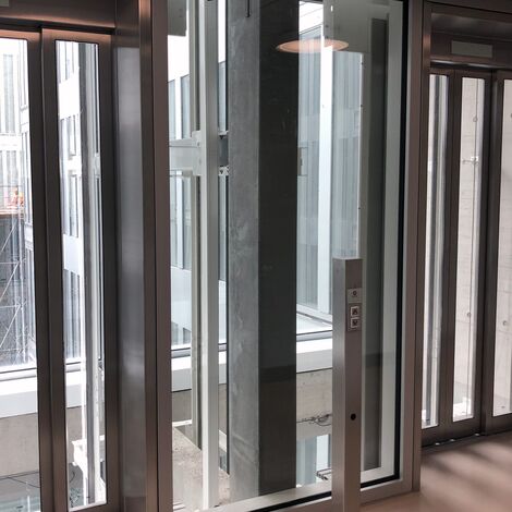 thermfix vario Fassaden, fuego light Türen, unico Türen and presto 50 Türen - The Circle, Zürich located in Zürich, Schweiz