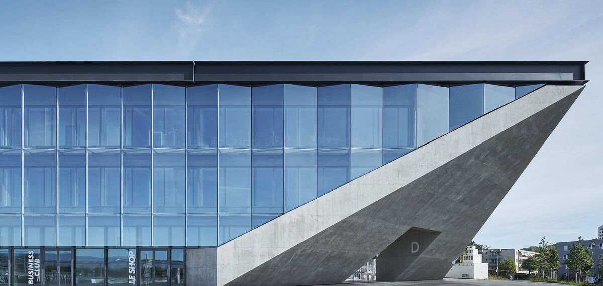thermfix vario Fassaden, fuego light Fenster, unico Türen, fuego light Türen and unico Fenster - Fussballstadion La Tuilière, Lausanne located in Lausanne, Schweiz